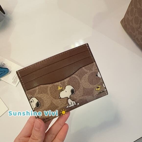 Coach X Peanuts Slim Id Card Case In Signature Canvas With Snoopy Print CBK55 - Picture 1 of 7
